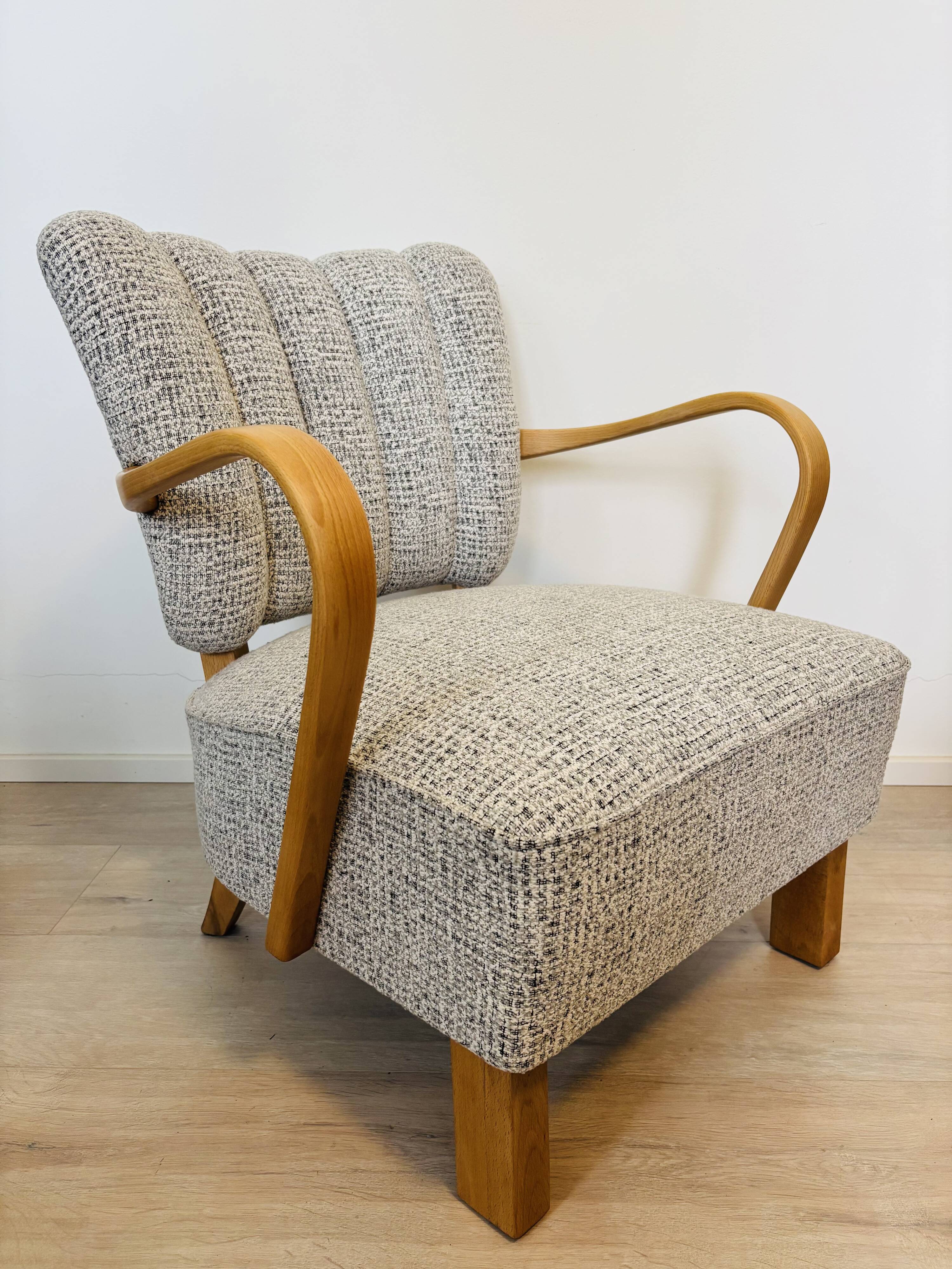 Fully Restored Vintage Lounge Arm Chair by Jindrich Halabala H-237, 1950’s