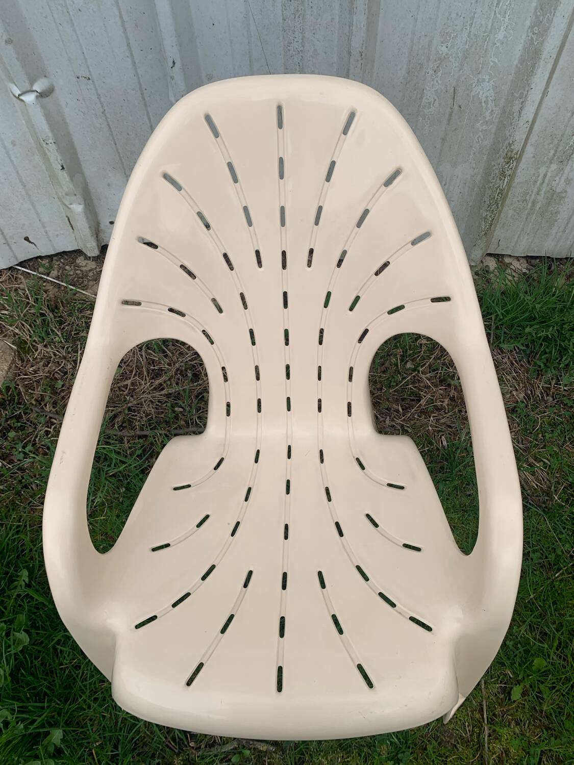 Stamp Henry Massonnet garden armchair