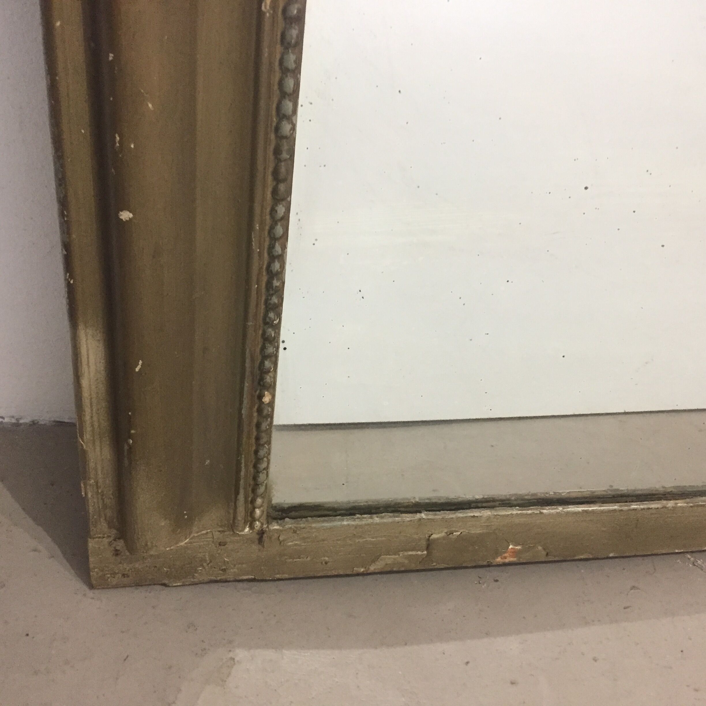Golden trumeau mirror 137 X 103 cm