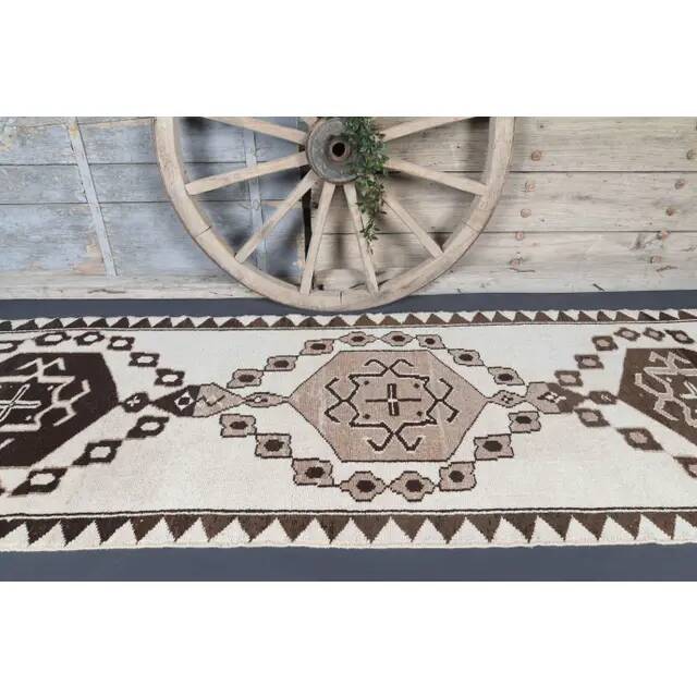 Vintage Turkish Oushak Handmade Wool Cotton White Runner Rug 100x320