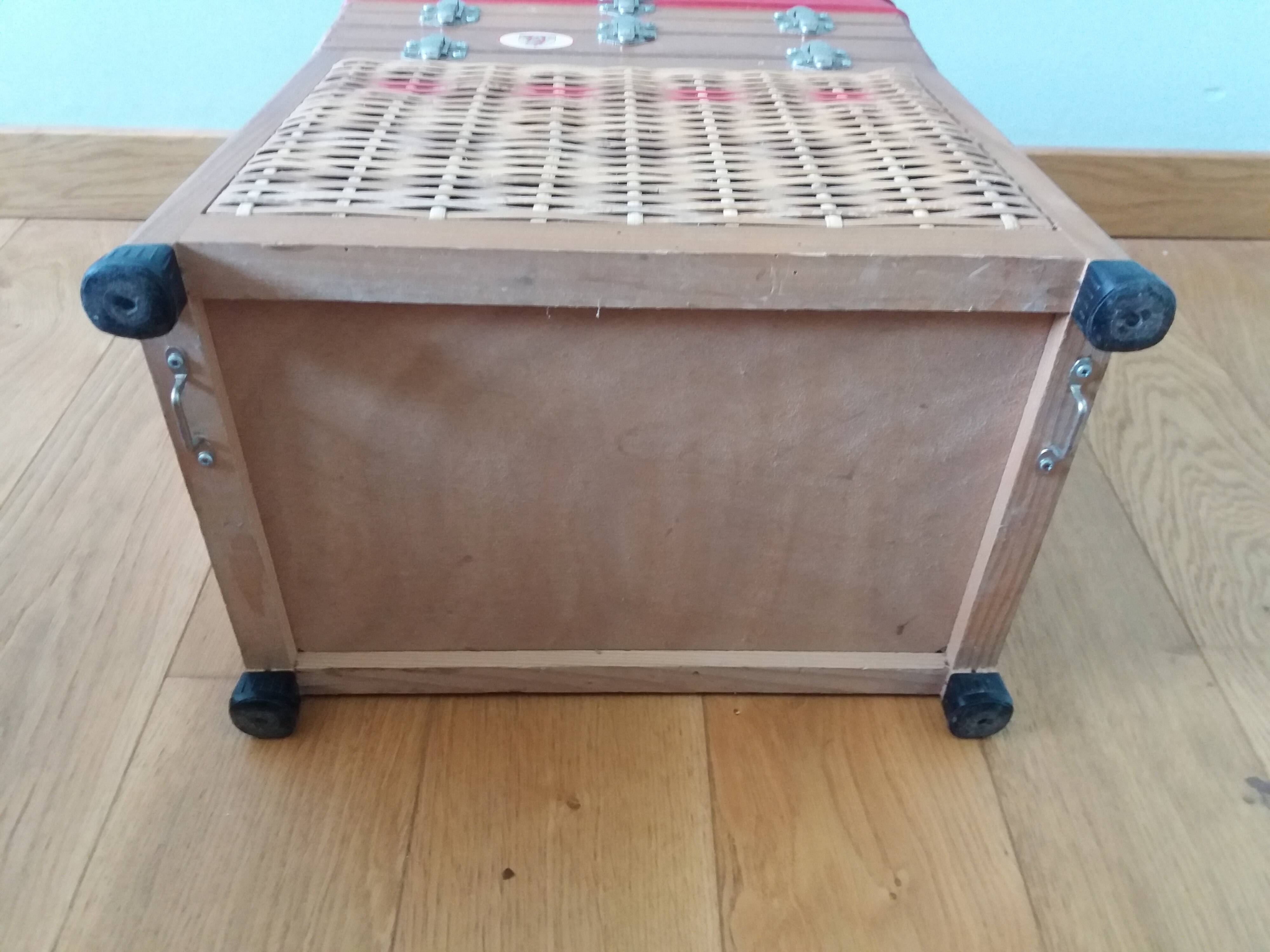 Fishing storage box fishing stool