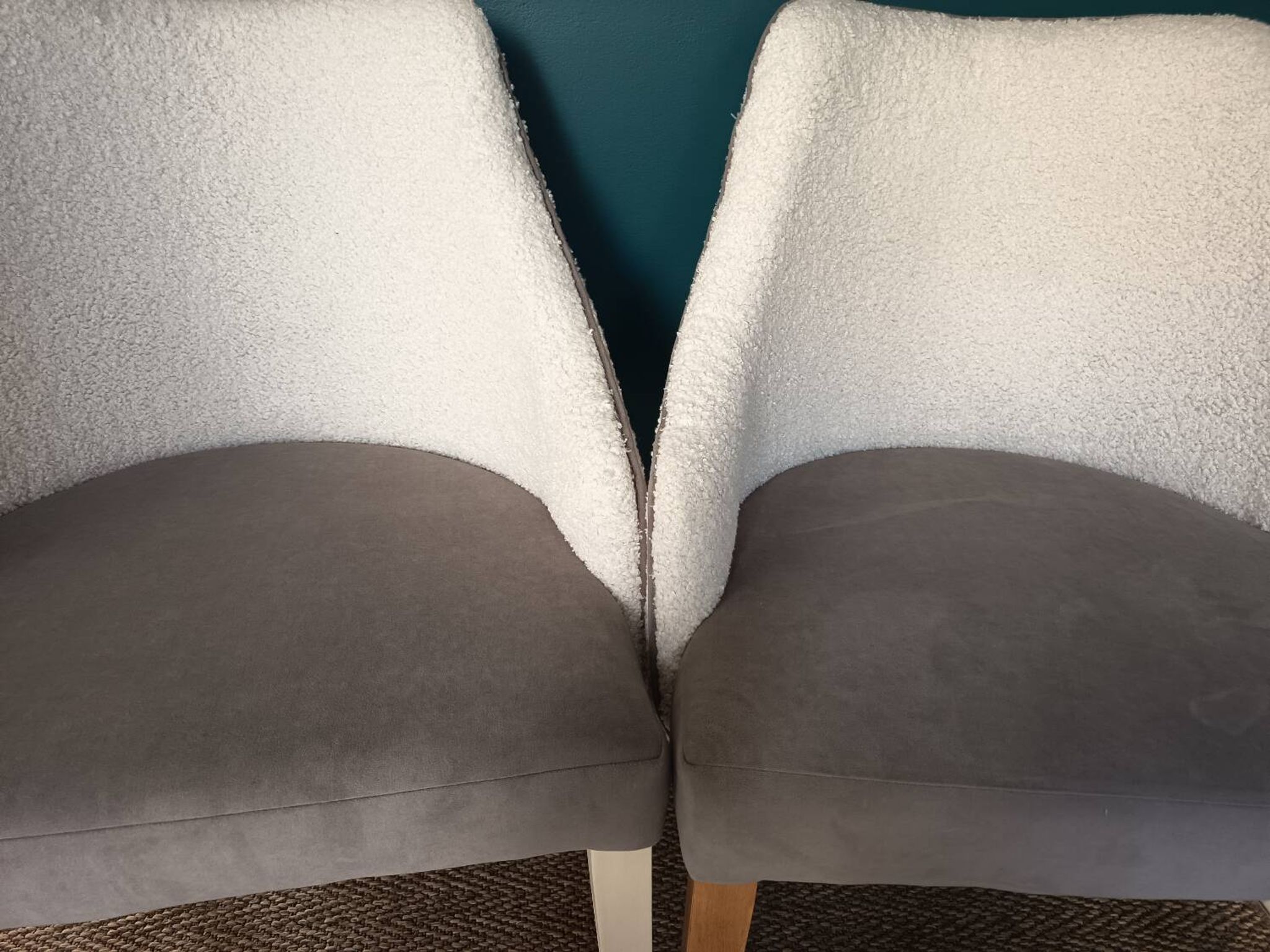 Set of 2 chairs