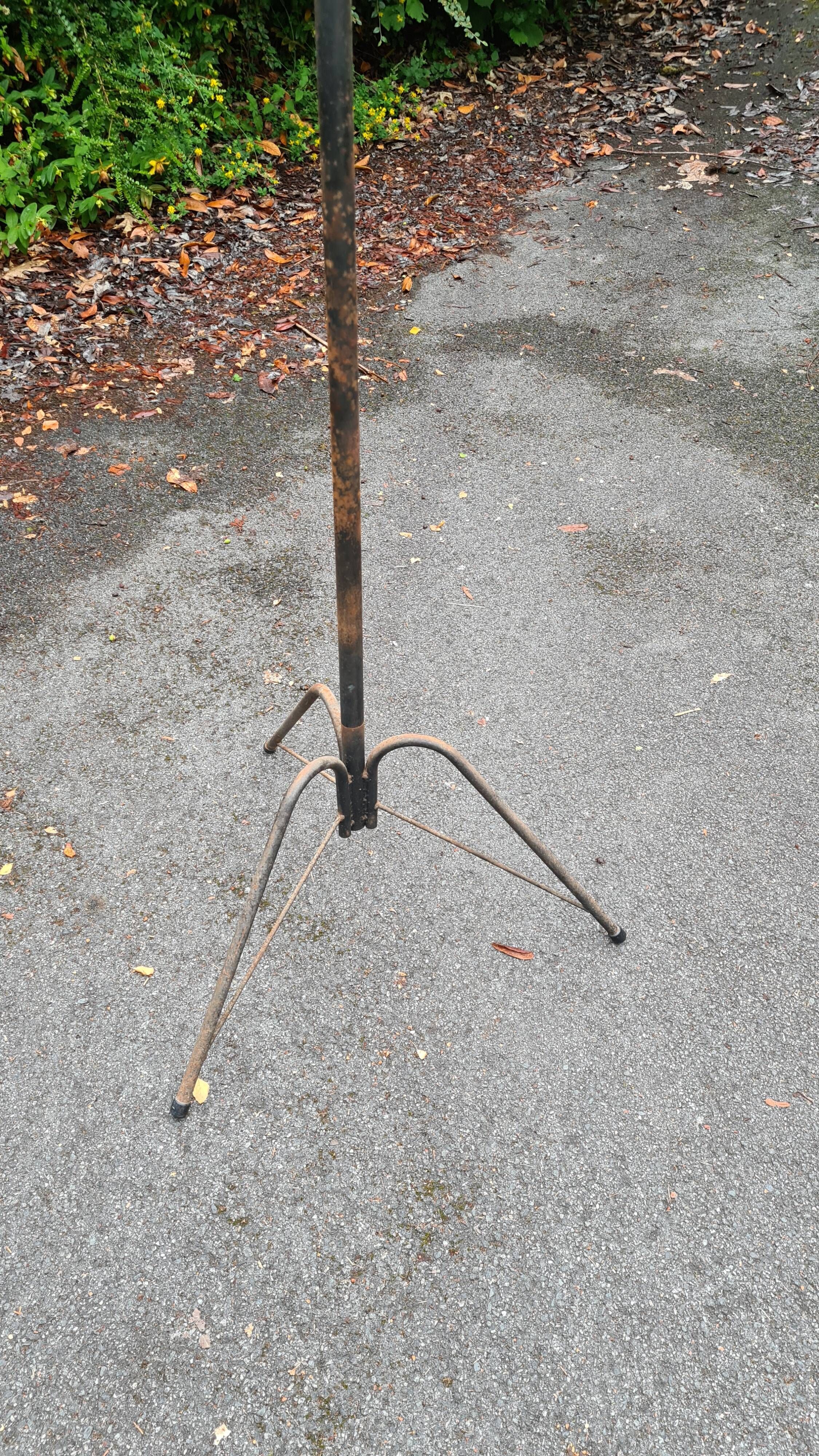 Atomic coat rack in metal and wooden balls / 1950s