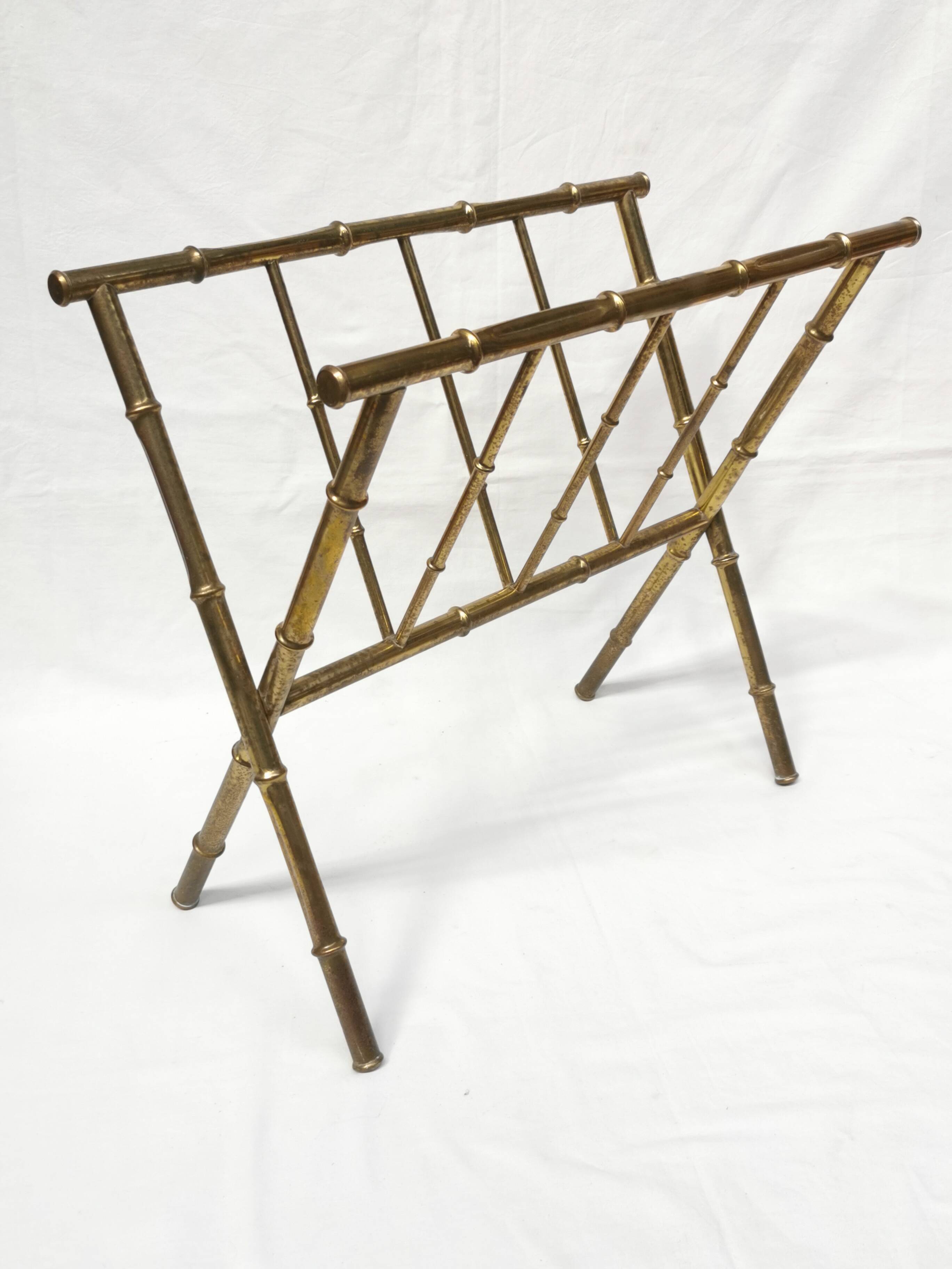 Vintage magazine rack 60s 70s Hollywood Regency style faux bamboo