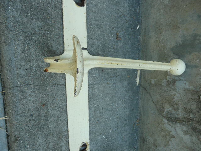 Industrial coat rack in iron 4 double patères