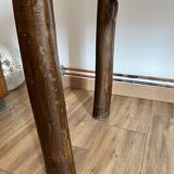 Table brutaliste