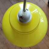 Suspension opaline