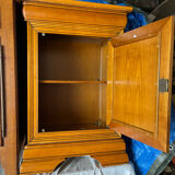 Low storage cabinet