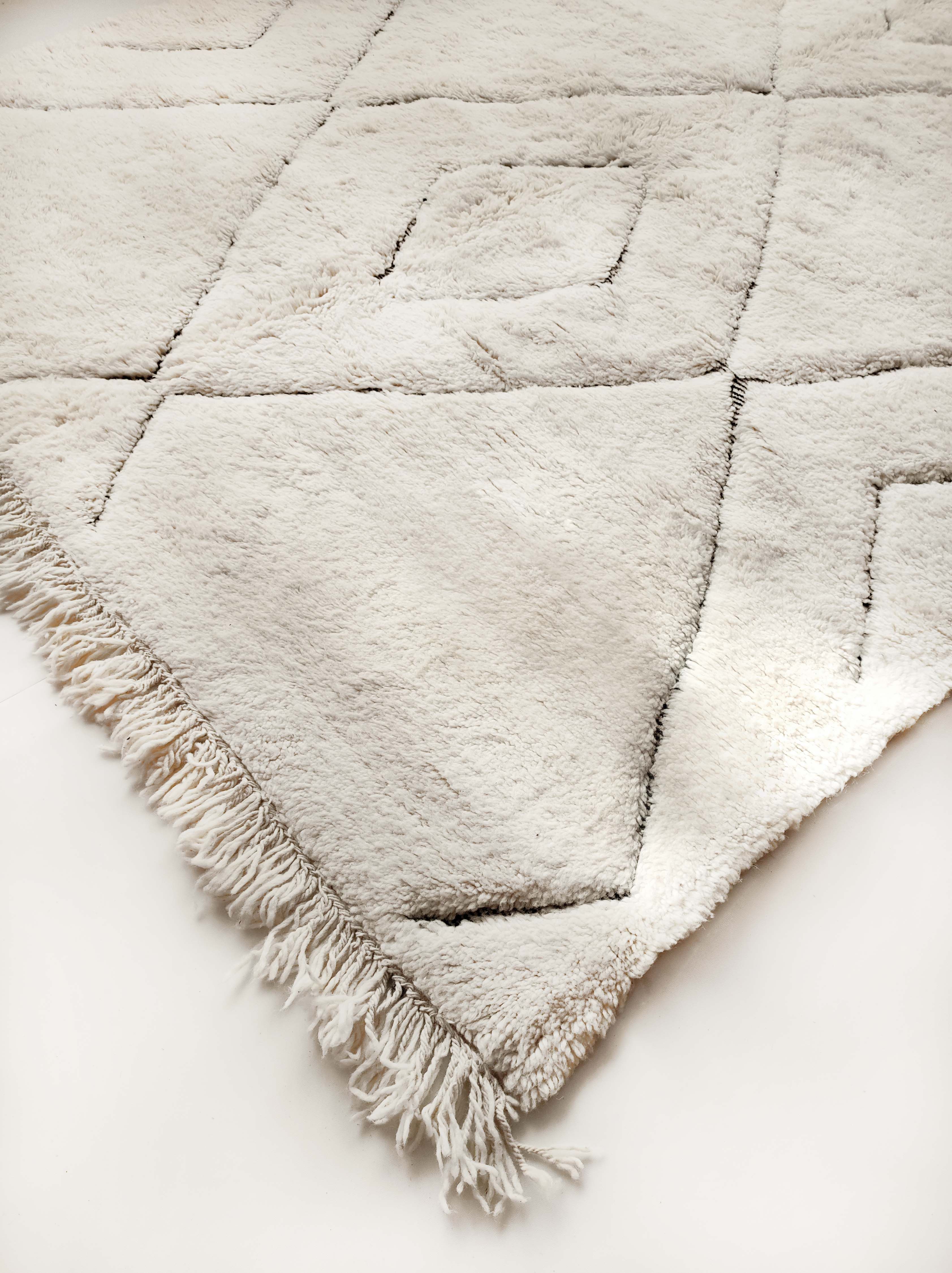Moroccan Berber carpet blessed ouarain ecru with black diamonds engraved 295x213cm
