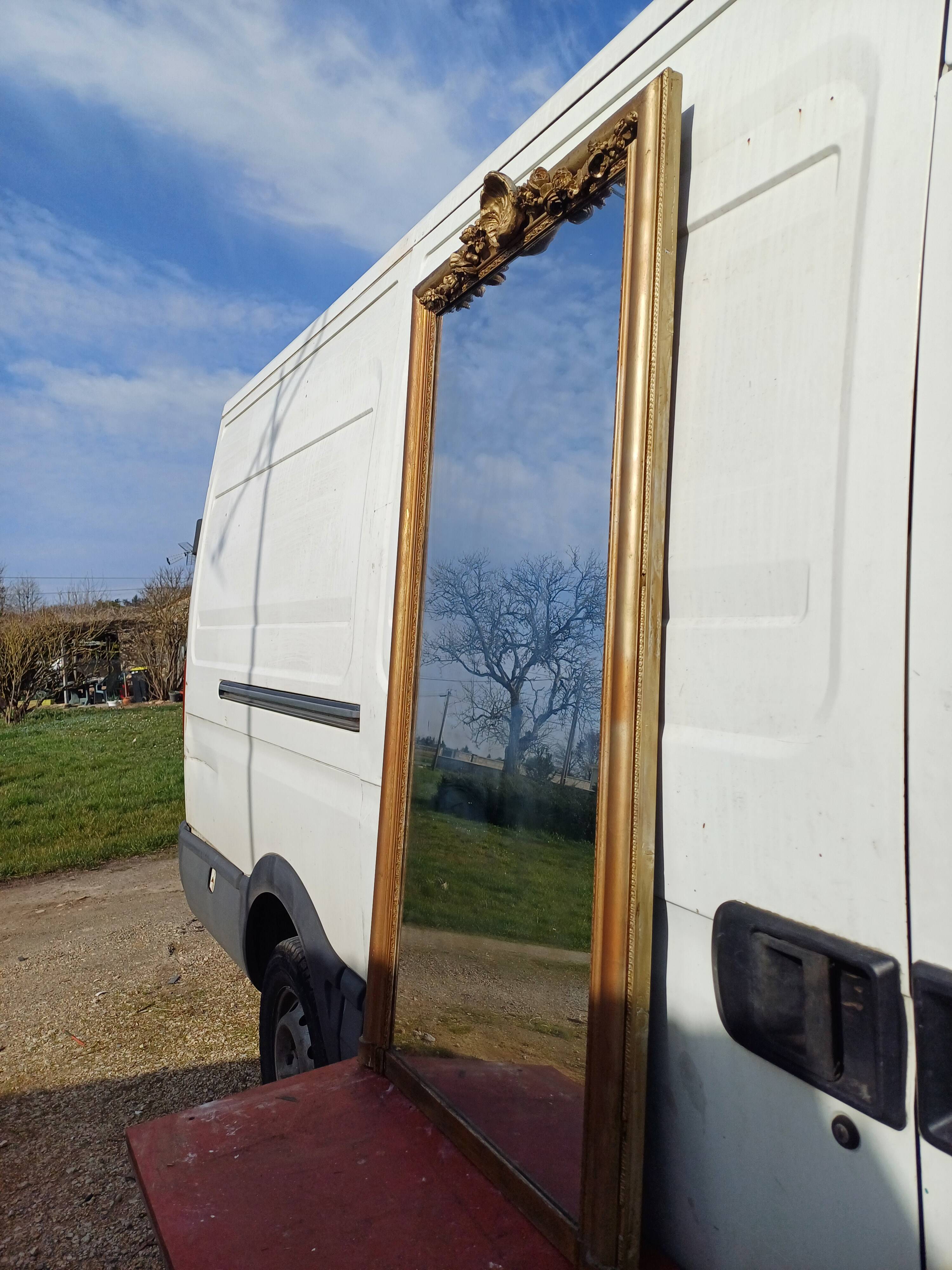 Miroir 19ème bois et stuc doré " coquille st jacques