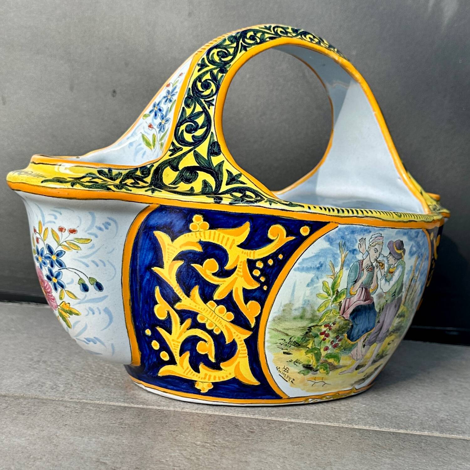 Earthenware planter: Henriot de Quimper