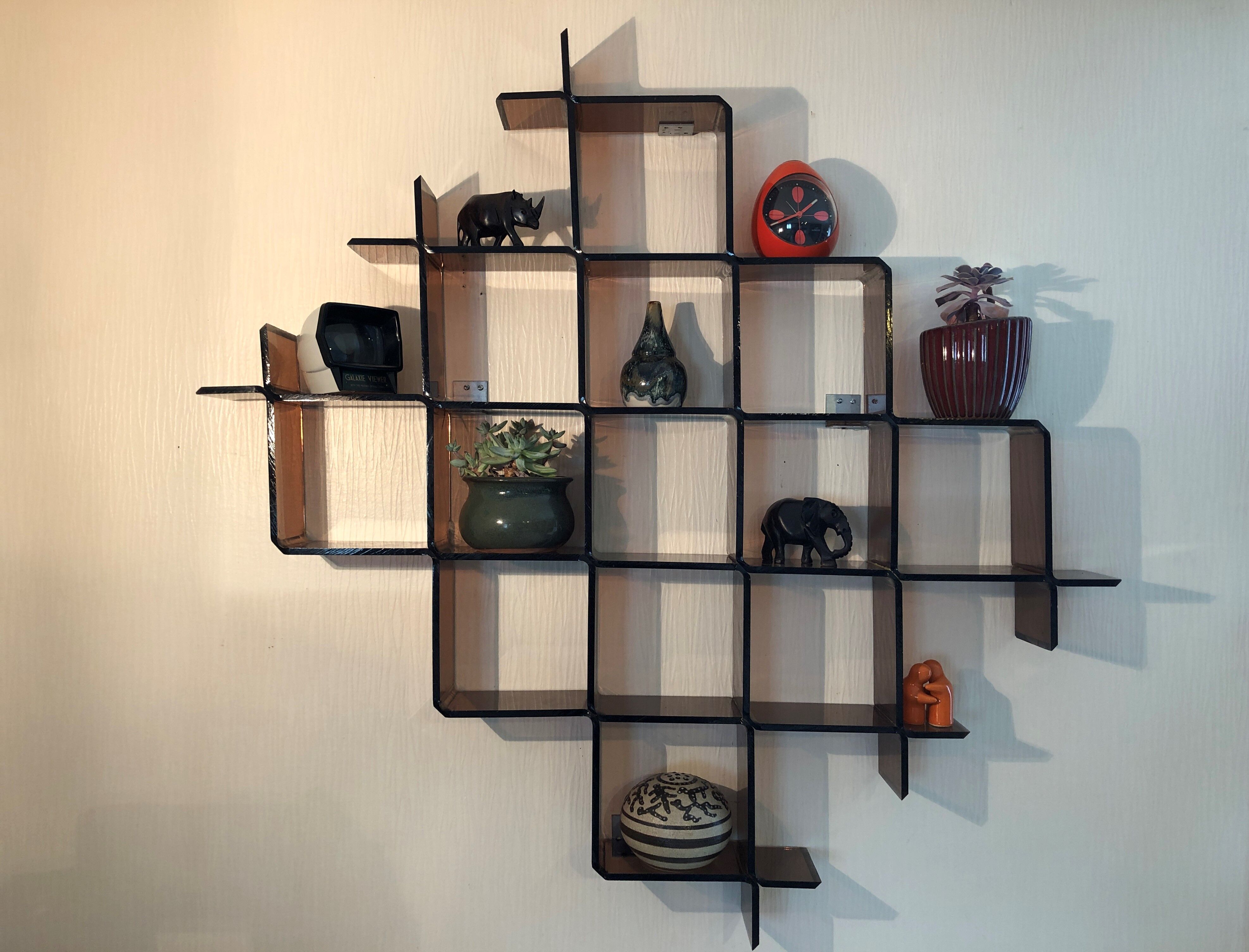 Étagère murale vintage en plexiglas fumé, années 70