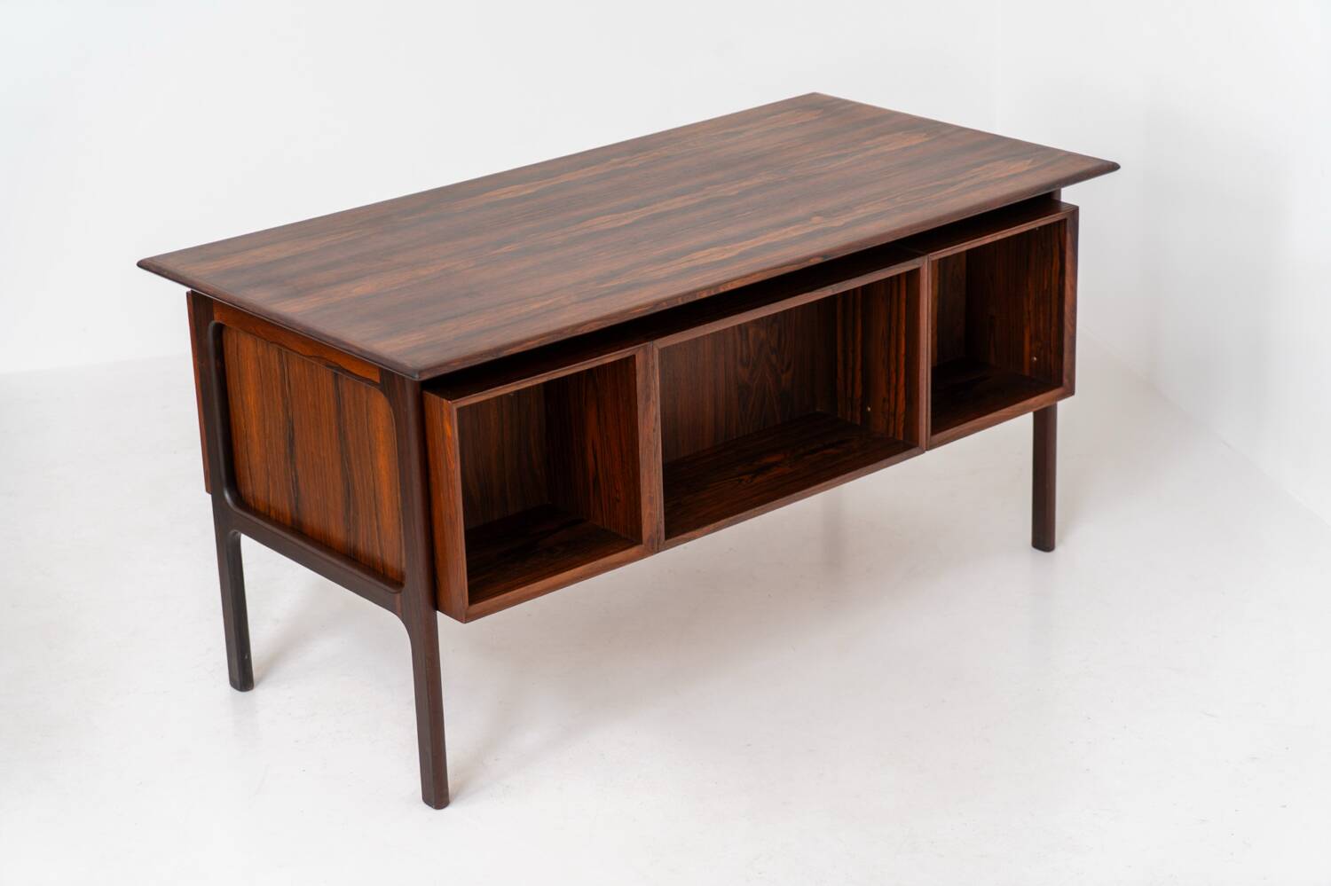 Bureau en palissandre par Edmund Brouer pour Brouer Møbelfabrik