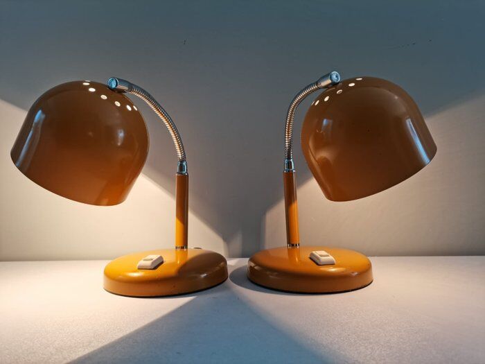 Pair of Italian desk lamps, 70s