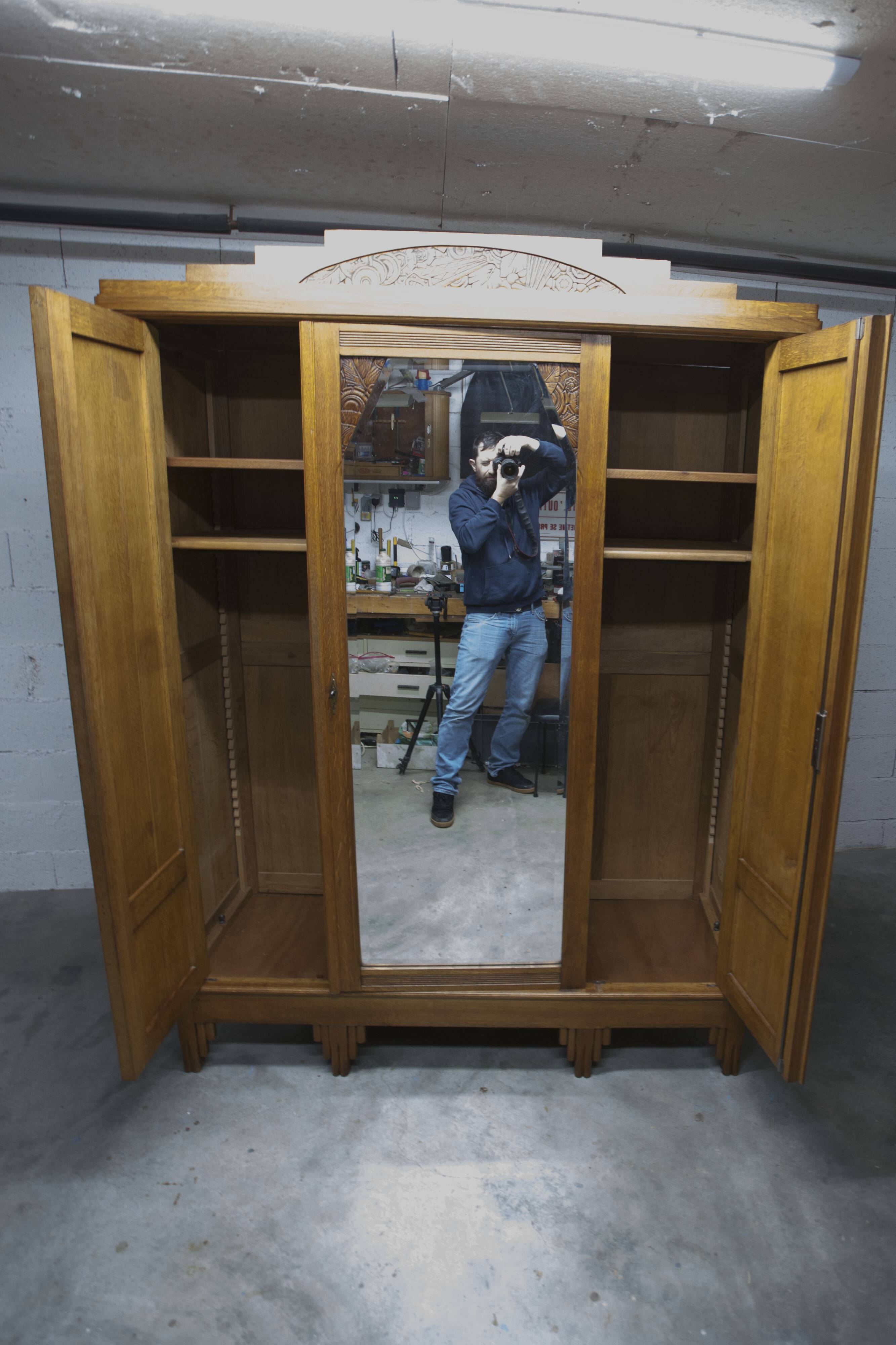 Art Deco carved oak wardrobe - Flemish workshop circa 1930