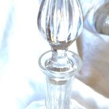 Twisted pattern crystal carafe