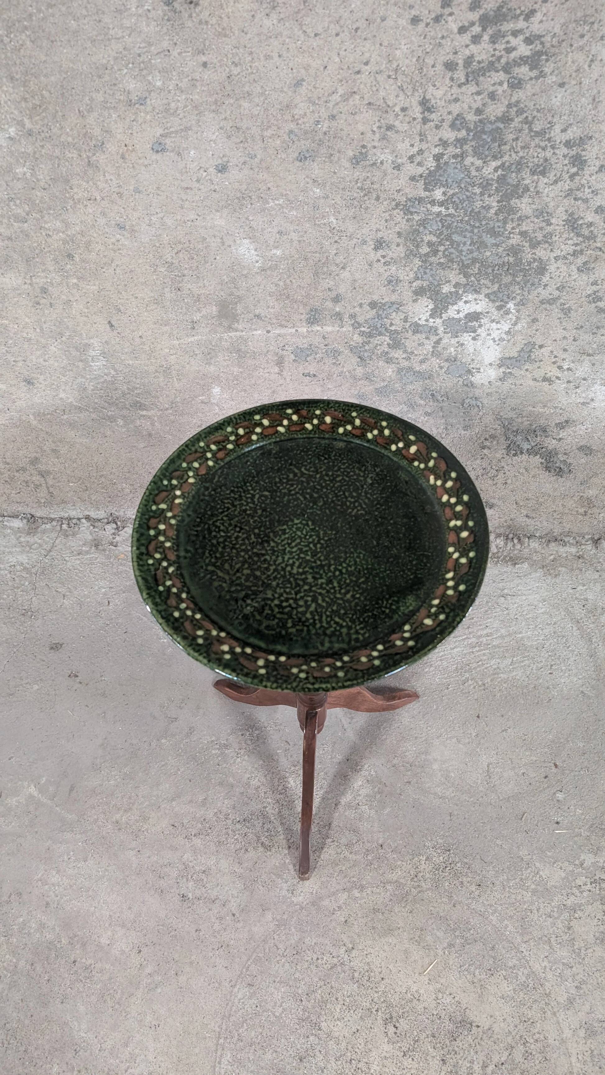 Green stoneware dish