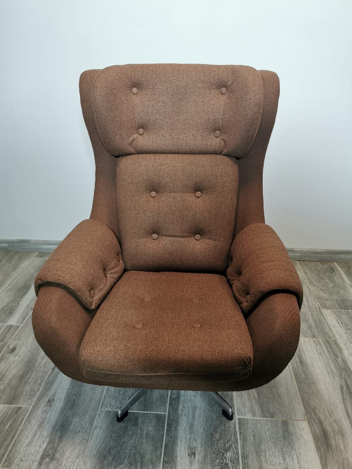 Vintage swivel chair from up zavody rousinov