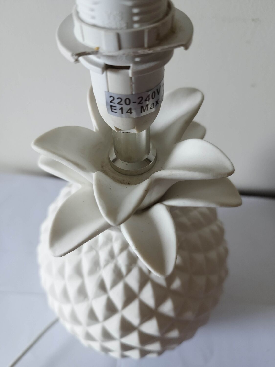 Pineapple lamp in white biscuit