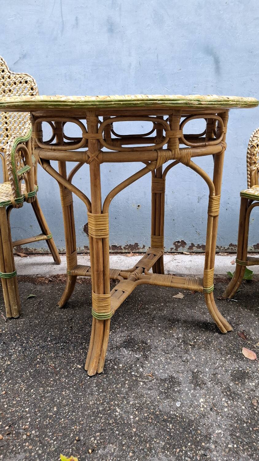 Vintage rattan lounge