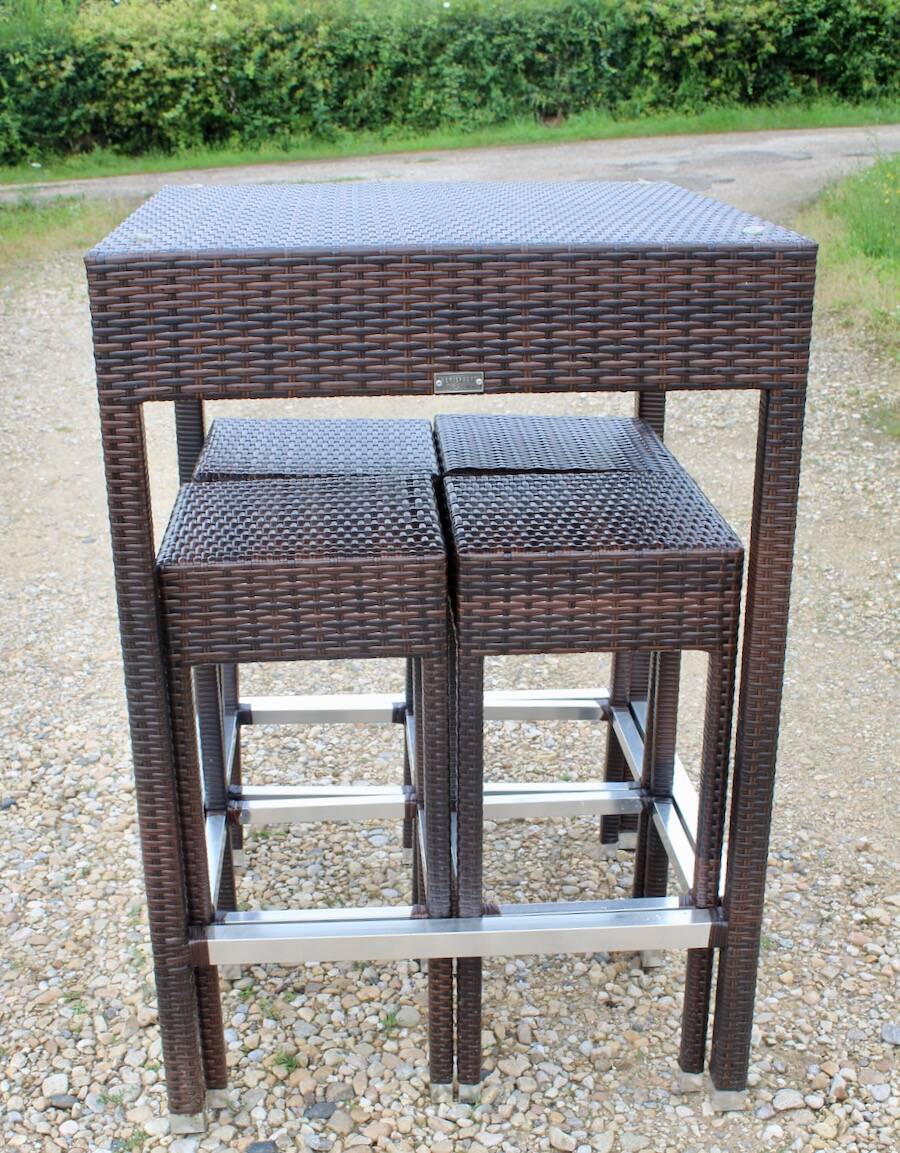 Garden furniture a standing table and 4 stools