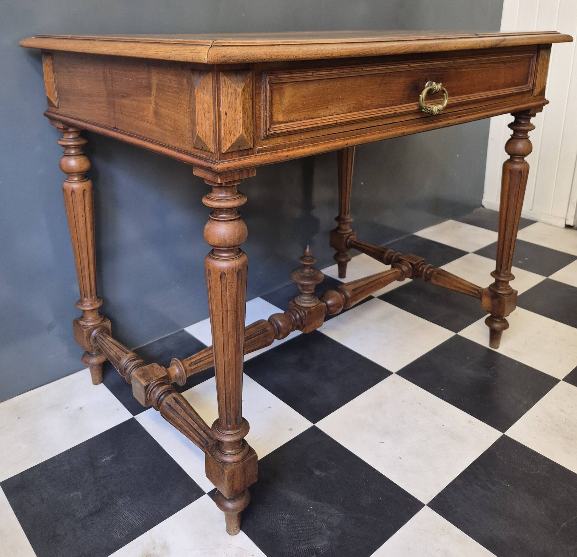 Ancienne table à écrire d'appoint bureau en bois massif 