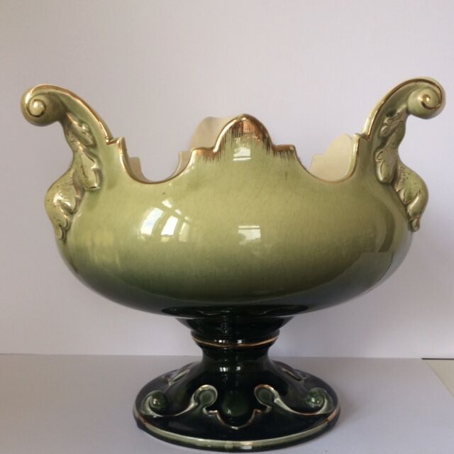 Large gardener Gustave de Bruyn