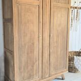 Armoire parisienne