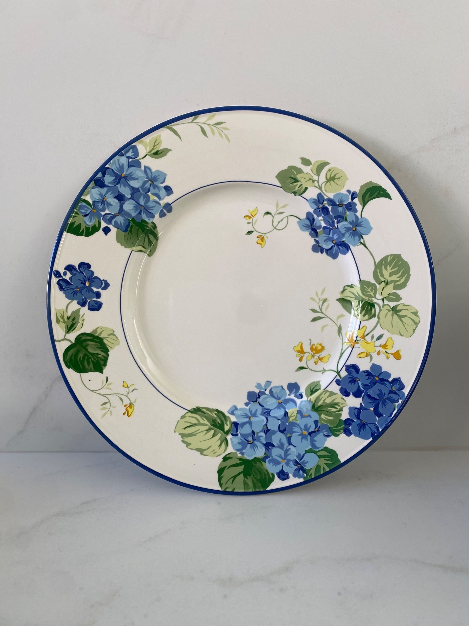 "Hortensia" table service from Luneville, earthenware, 80 pieces