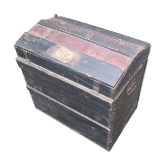 Old trunk chest