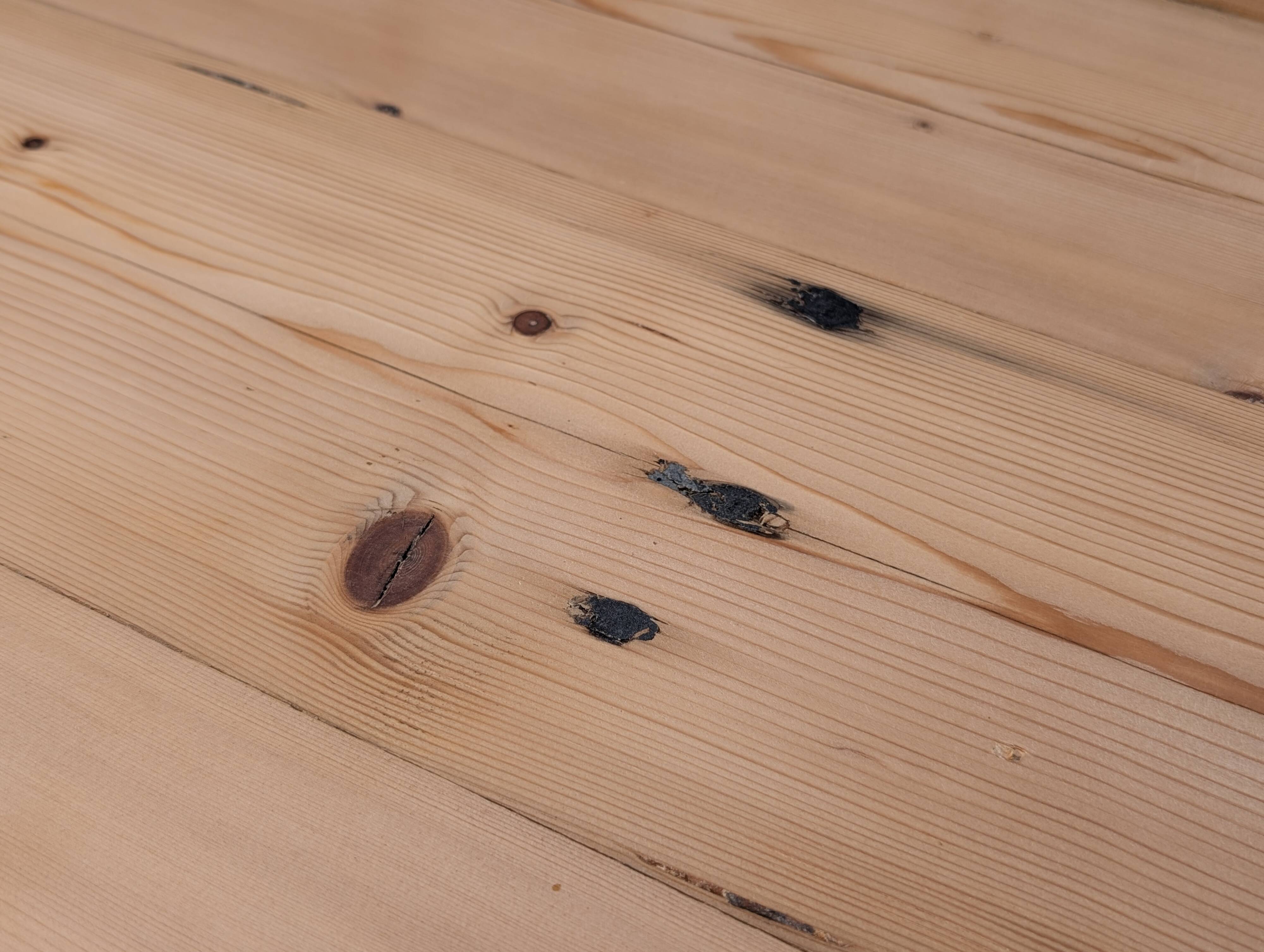 Campaign table in pine