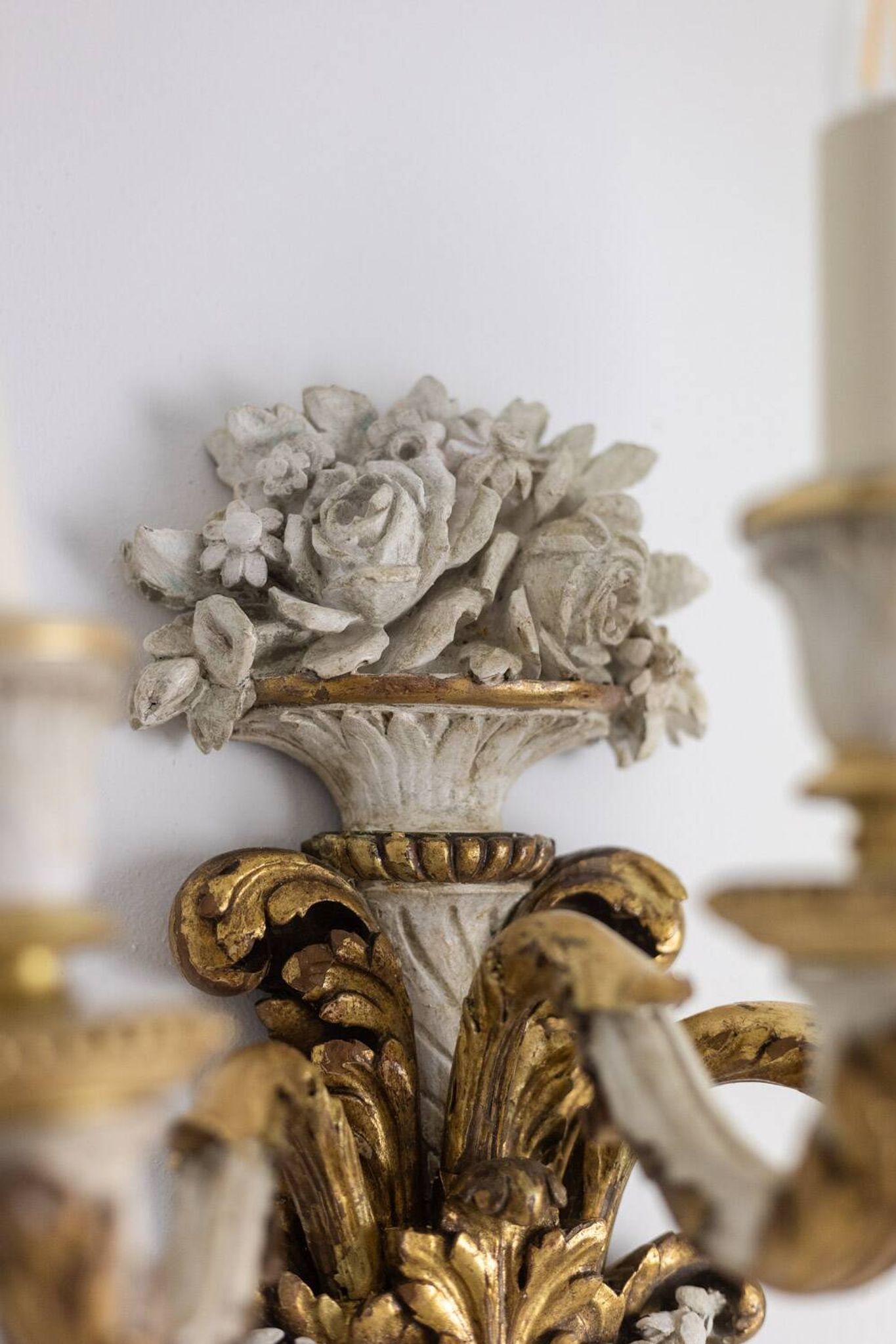 Pair of Louis XVI style wall lights in gilded and lacquered wood. Circa 1900.