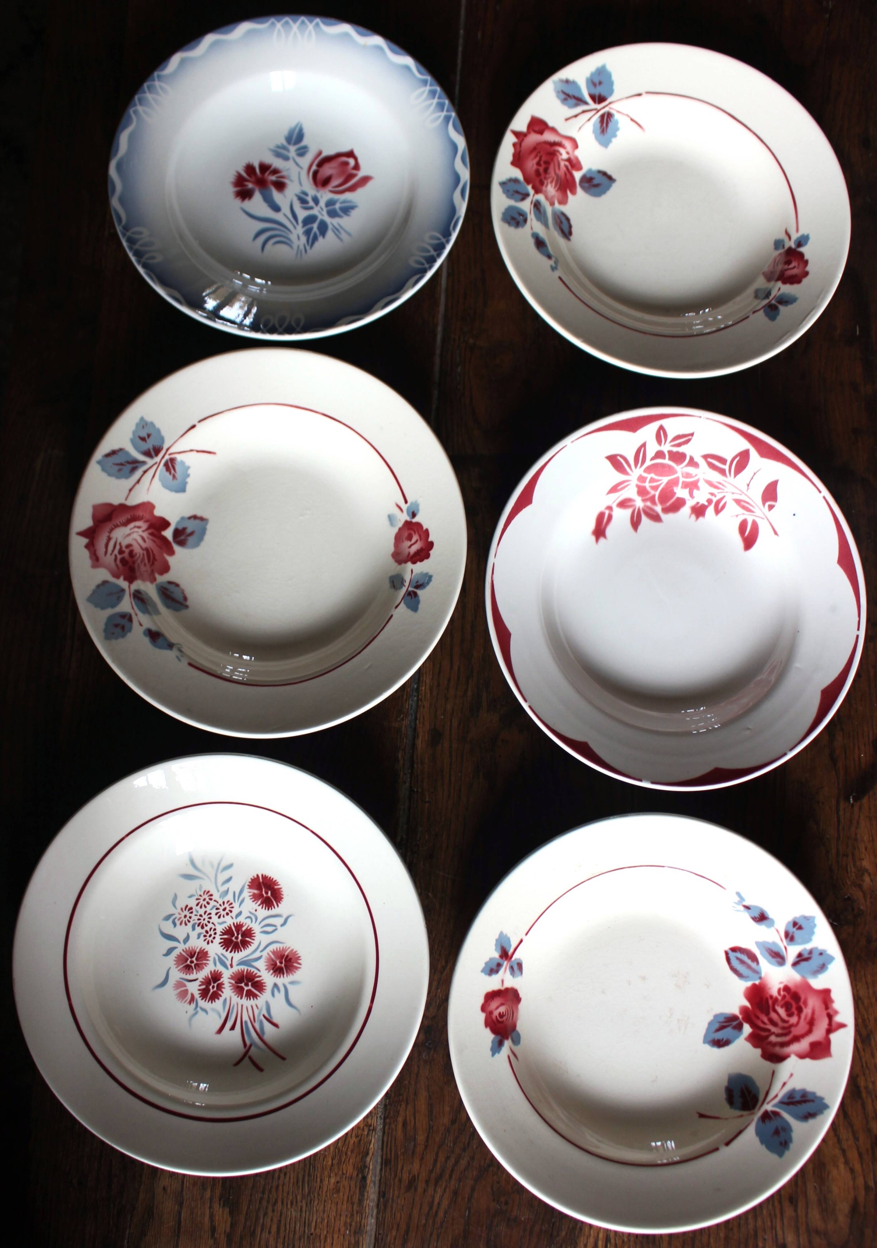 6 mismatched deep plates red blue Art Deco Badonviller Digoin