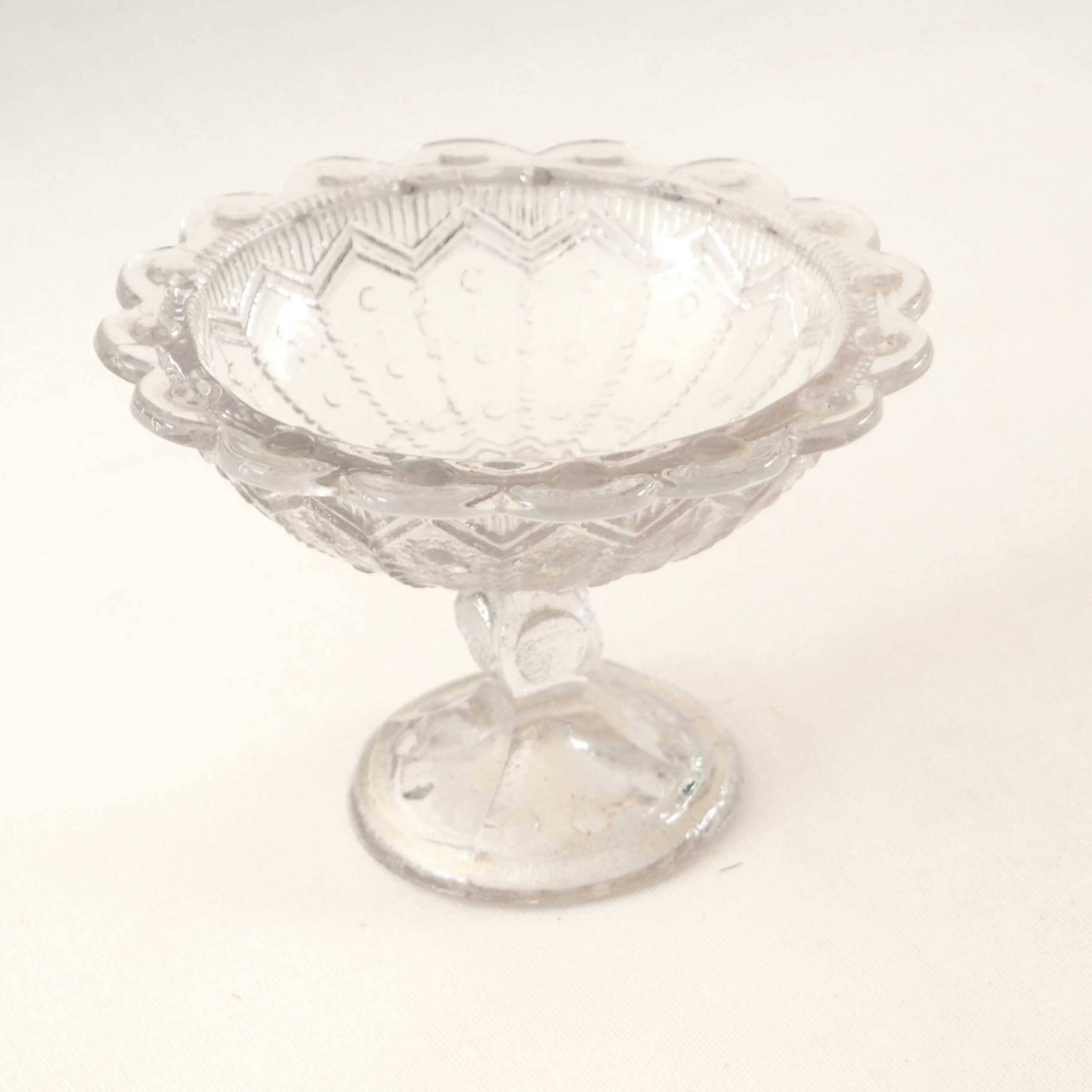 Cup, mini fruit bowl in old glass