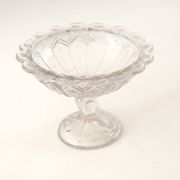 Coupe , mini compotier en verre ancien