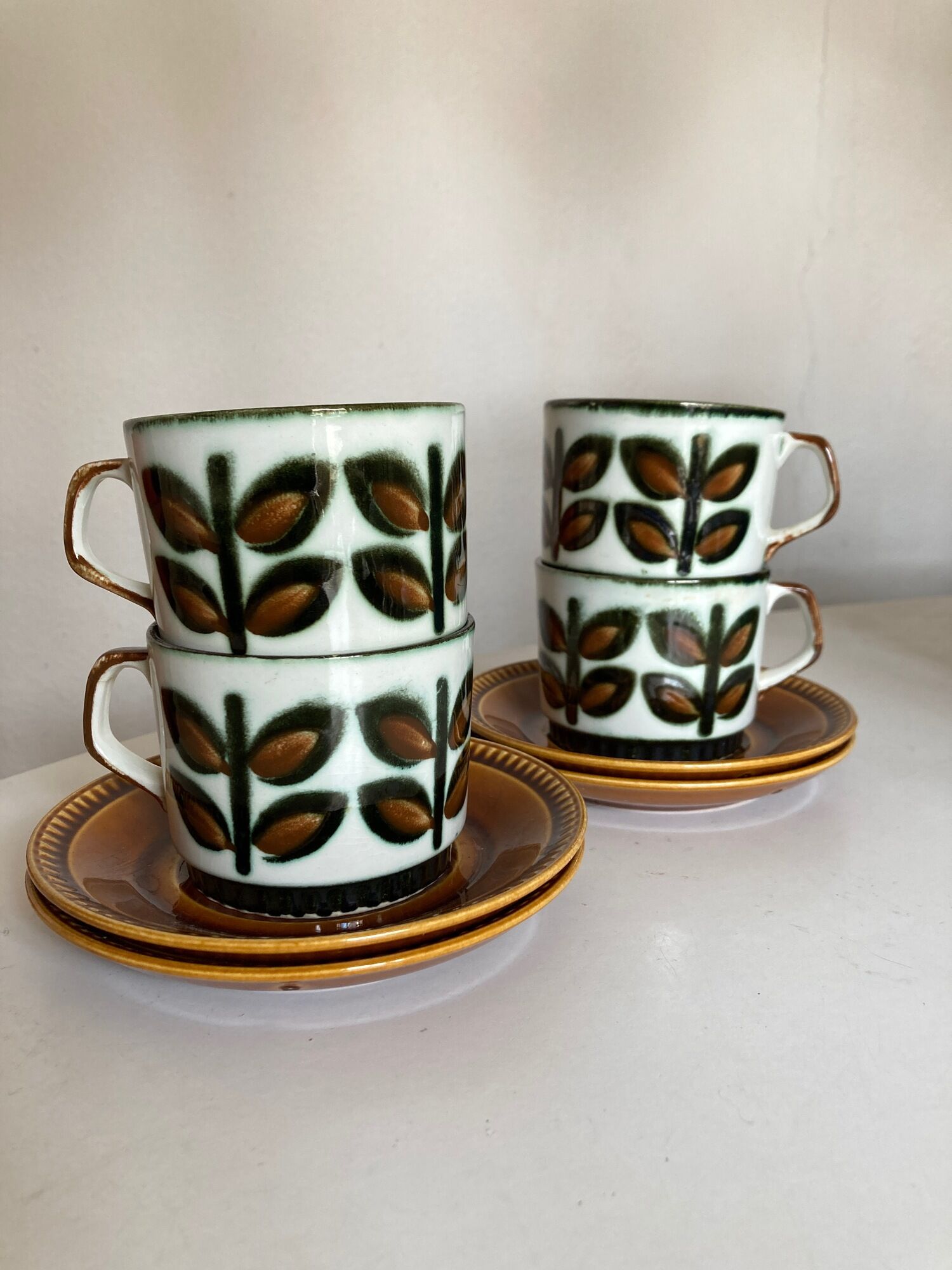 Set of 4 cups of rambouillet 1960 lunches from Boch Belgium