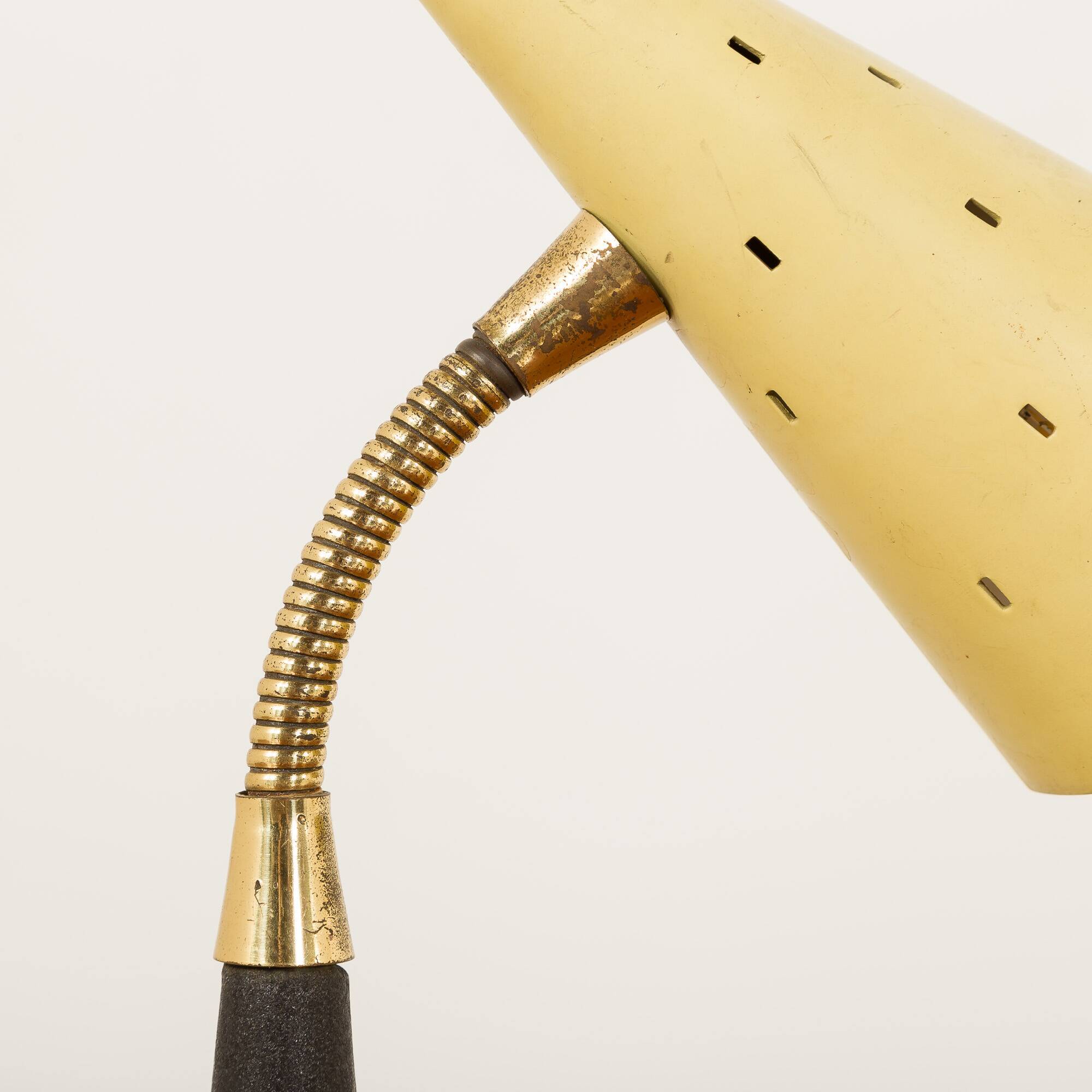 Petite mid century desk lamp, attr. to Stilnovo, Italy 1960s