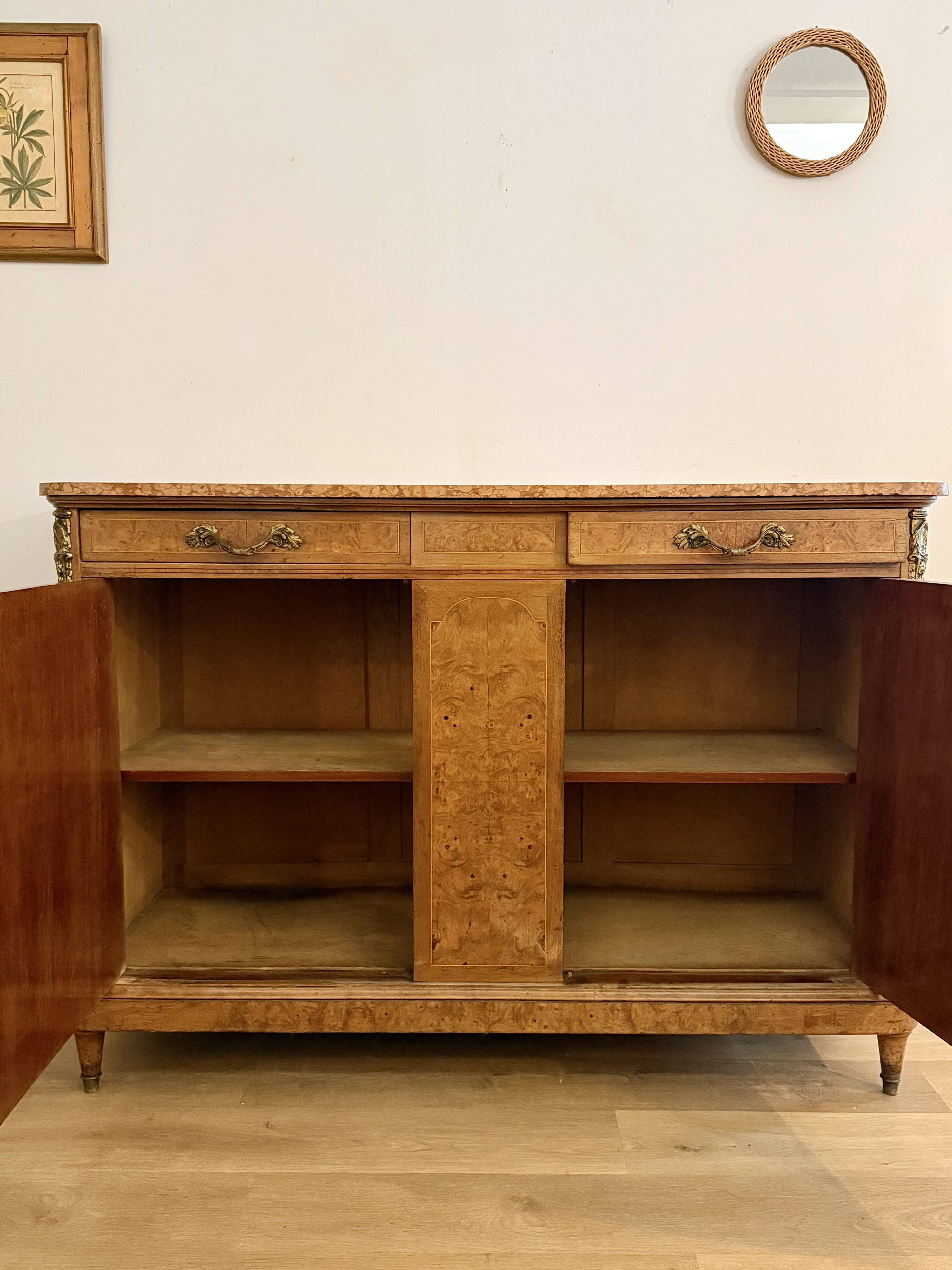 Buffet enfilade