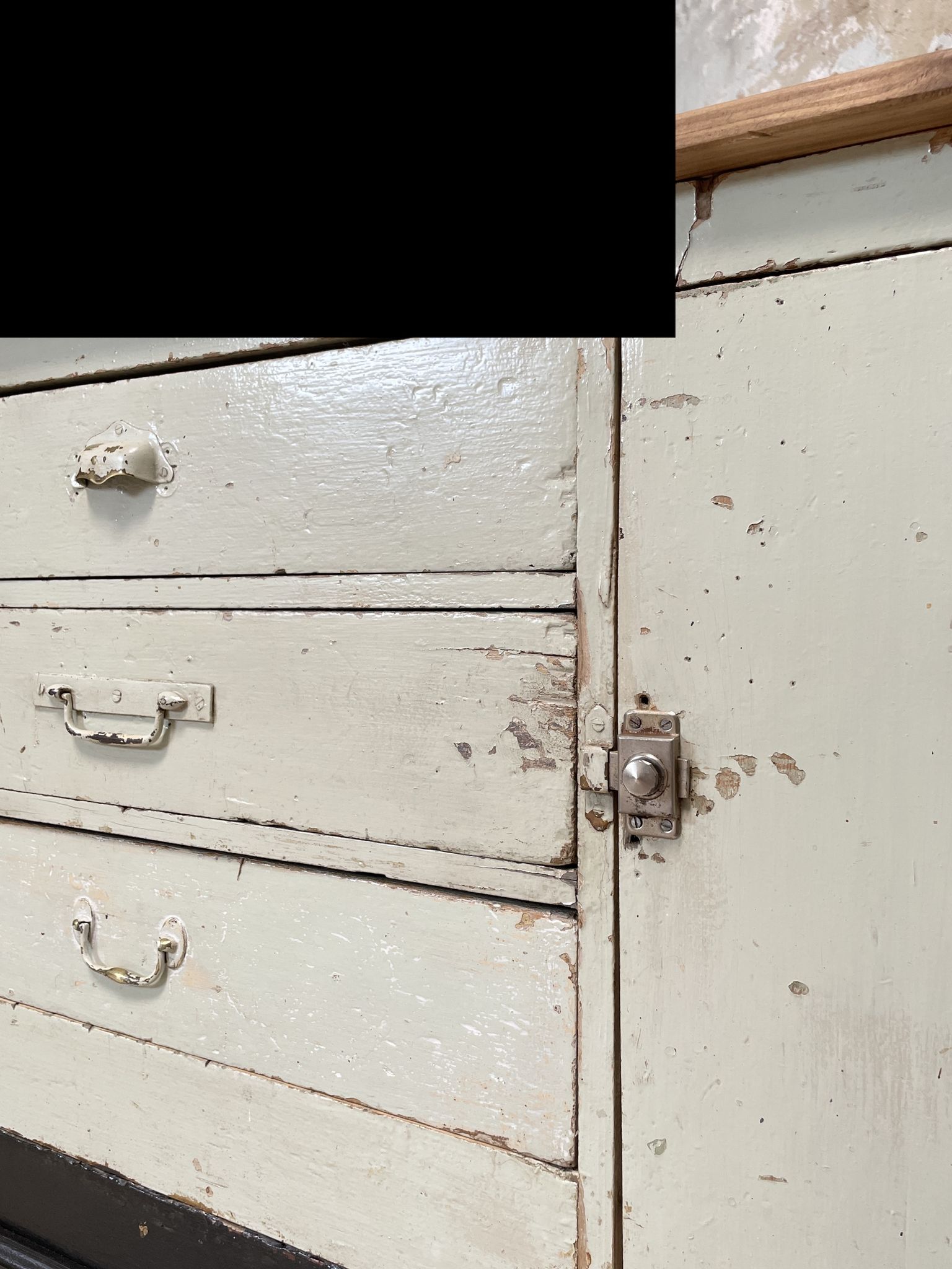 Bank counter furniture in patinated wood, circa 1900