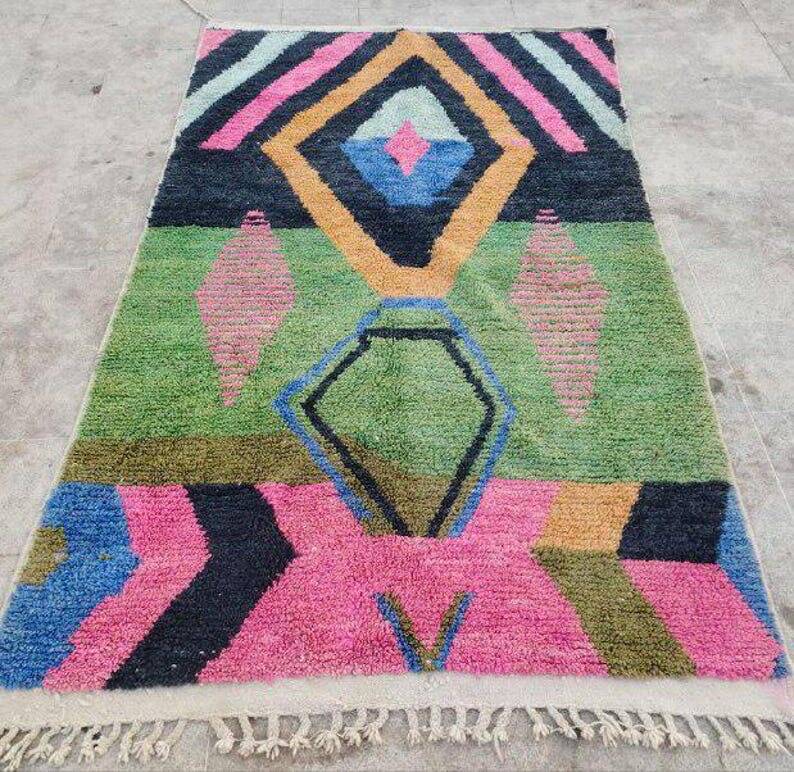 Tapis en laine pure fait main taille 150 x 250 cm