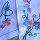 Rectangular tablecloth and its matching vintage hand-embroidered napkin – Sweet peas
