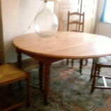 Antique round table