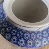 Japanese teapot "Geishas"