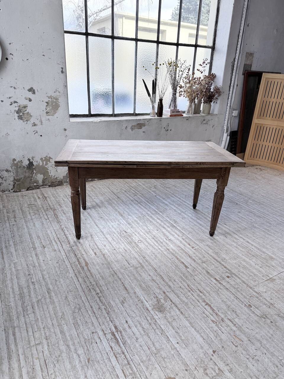 Solid oak farmhouse table with integrated extensions 1950