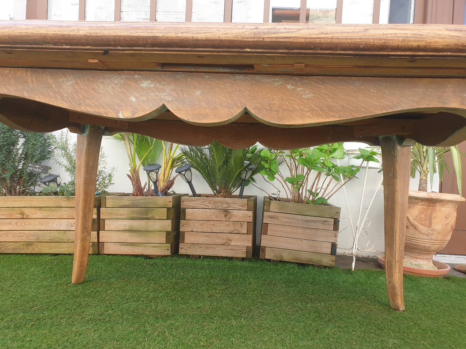 Luberon solid wood family table
