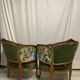 Paire de fauteuils en bois sculpté, XXème s.