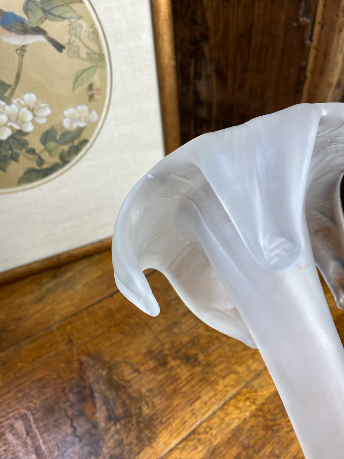 Frosted glass corolla flower vase