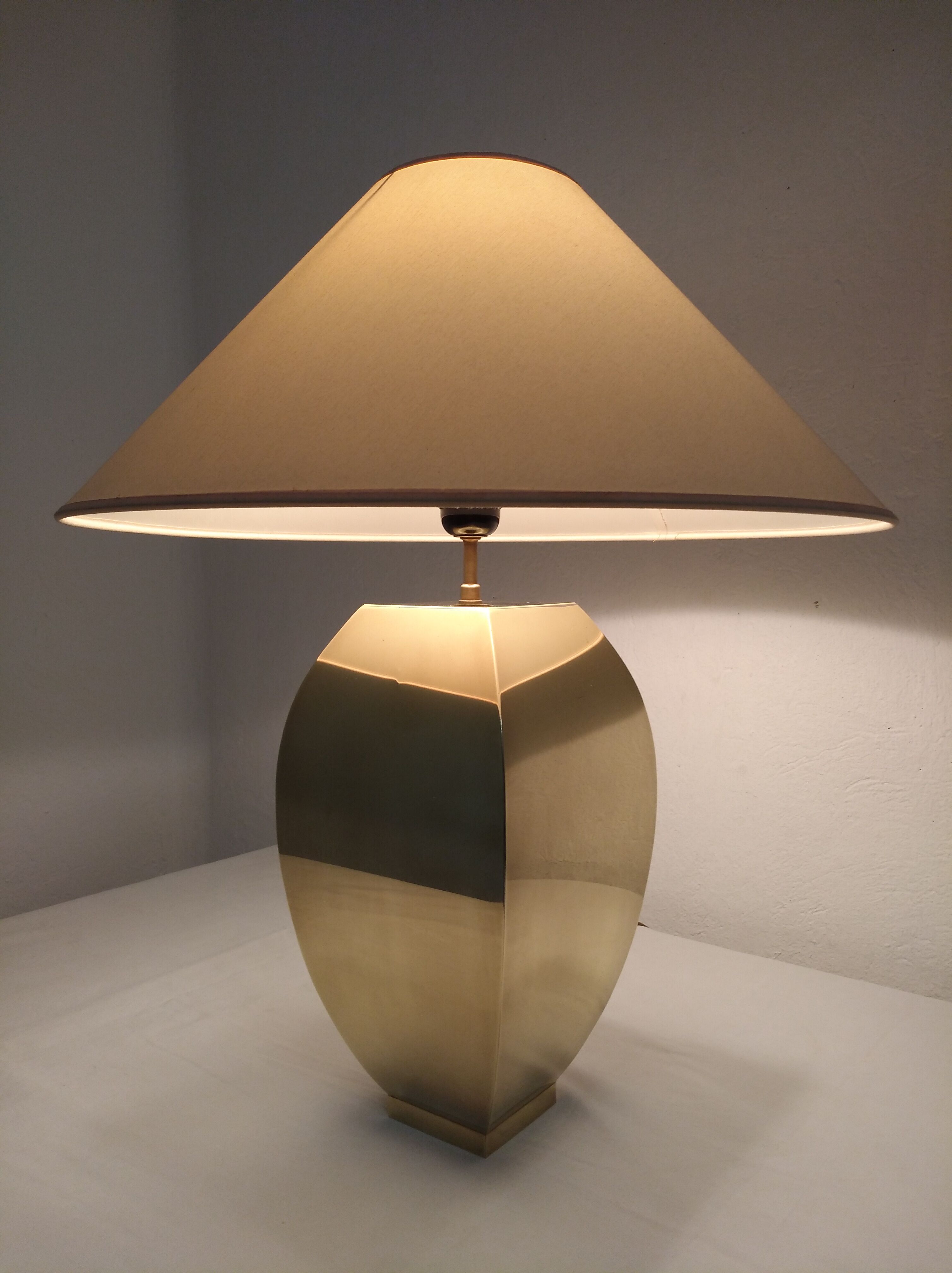 Brass lamp from the 70s/80s