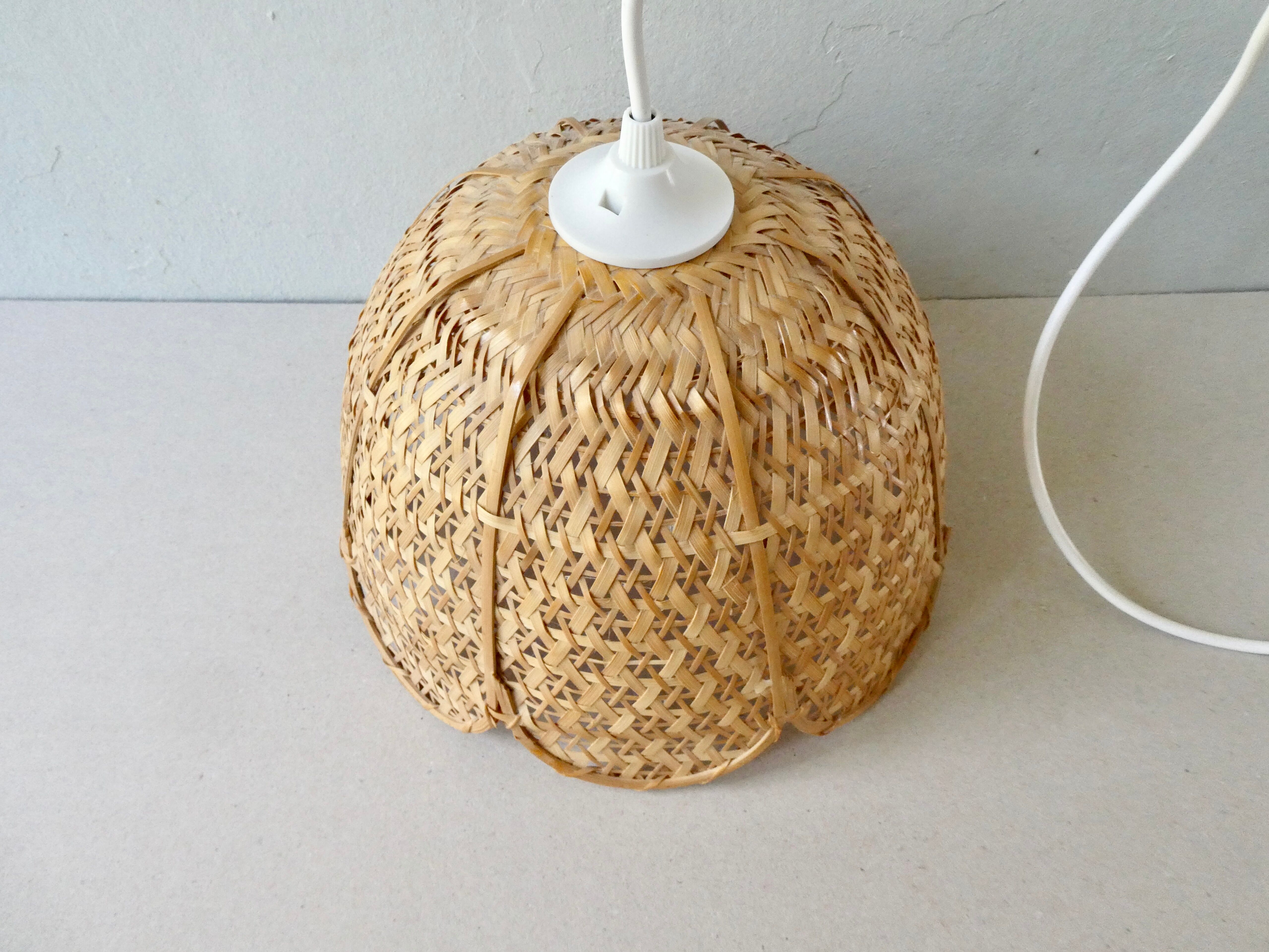 Braided rattan suspension