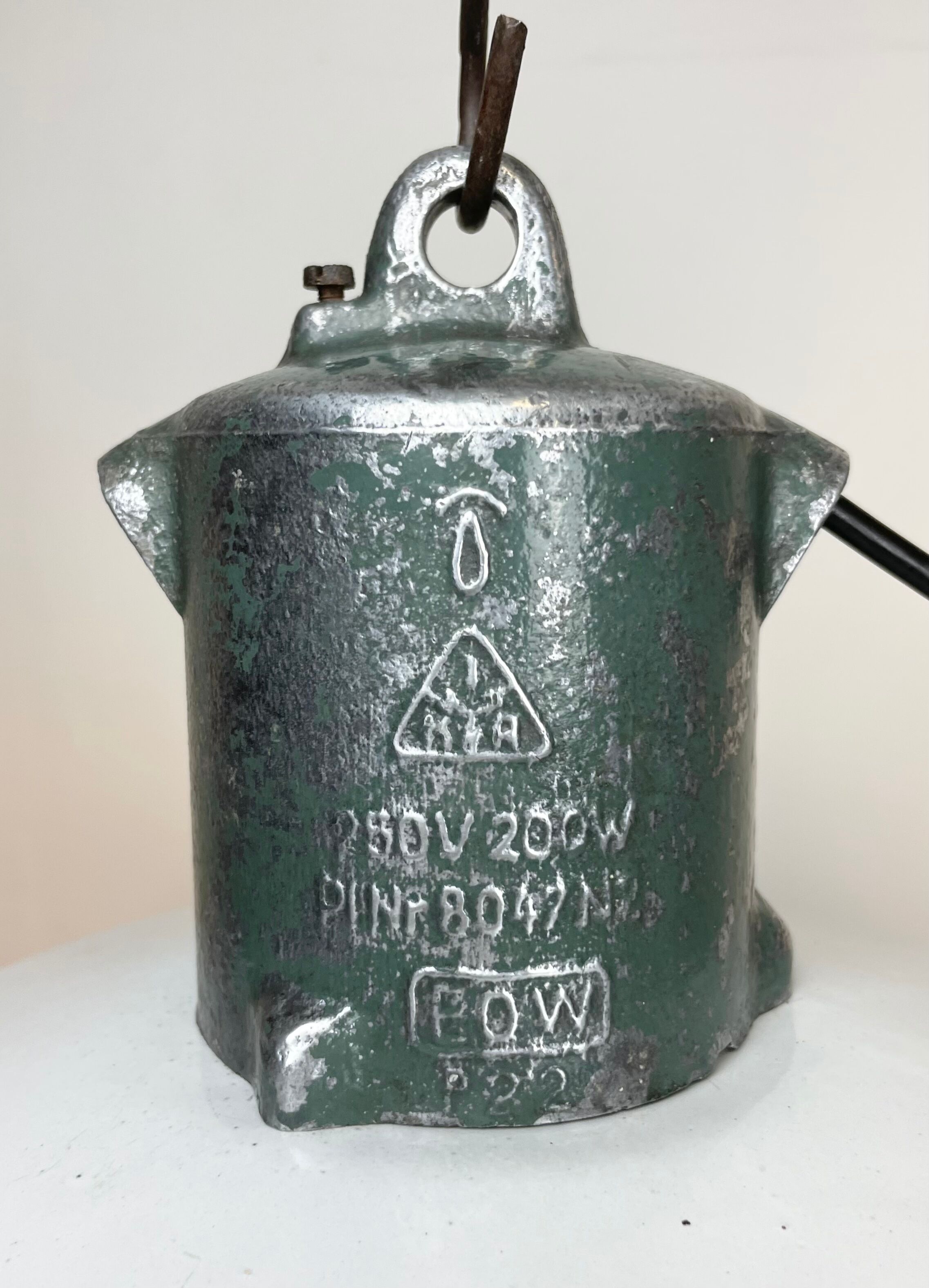 Industrial White Enamel Industrial Lamp with Cast Aluminium Top from EOW, 1950s